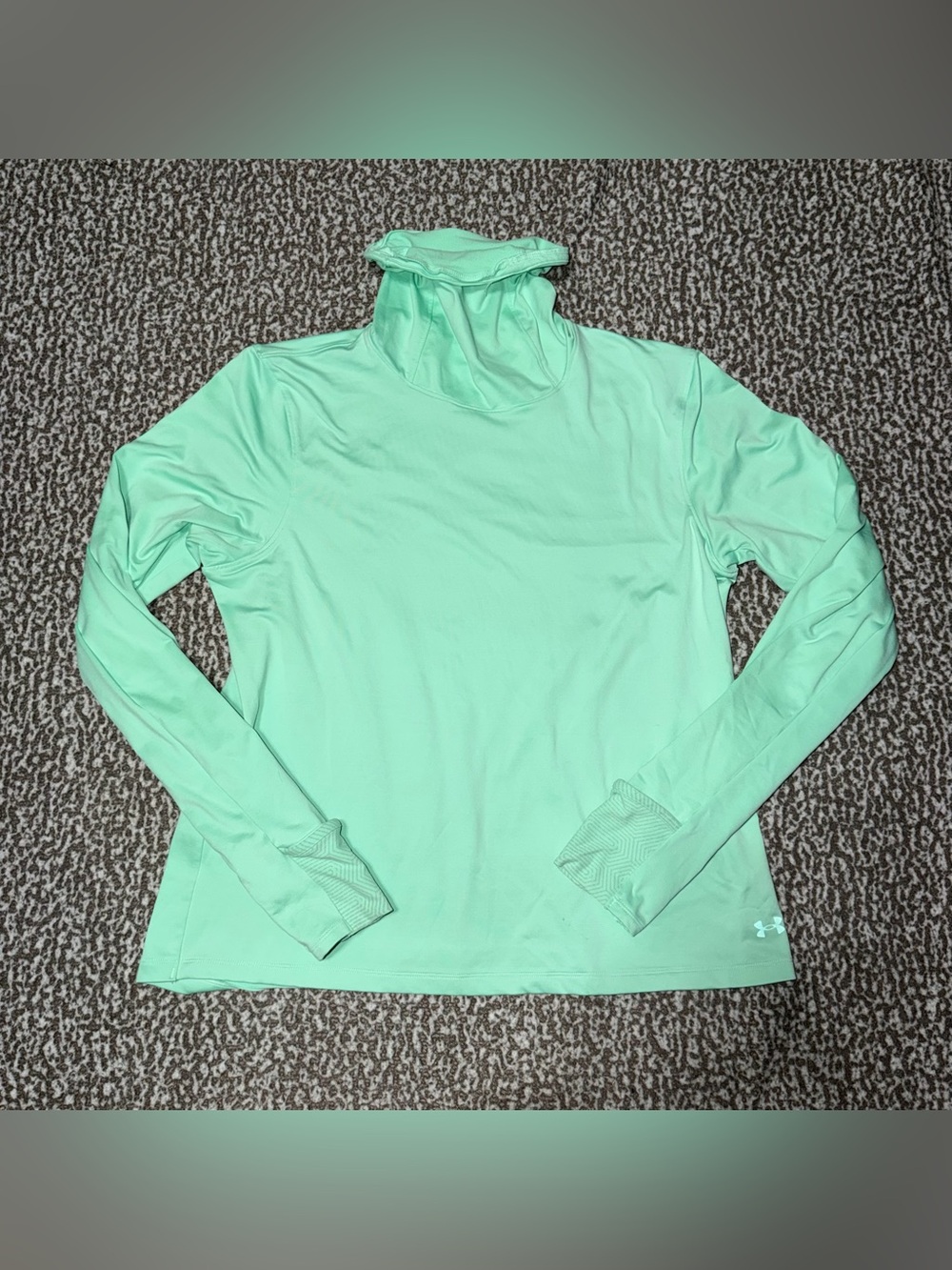 Under Armour Women's Mint Green Long Sleeve Performance Hoodie
